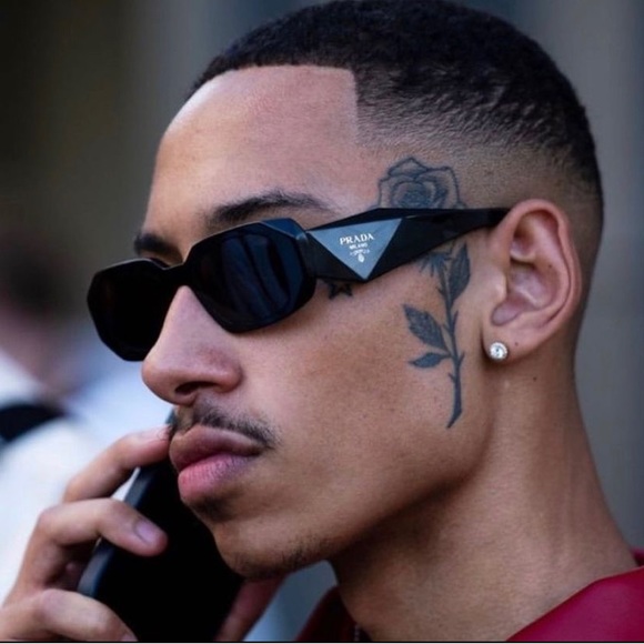 100%- Authentic- 💯- New - PRADA Sexy Men SPR 17W Black Sunglasses - Picture 1 of 13